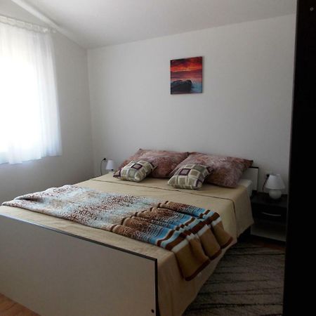 Apartment Vir Esterno foto